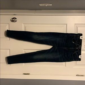 4 pairs Levi Denizen Jeans